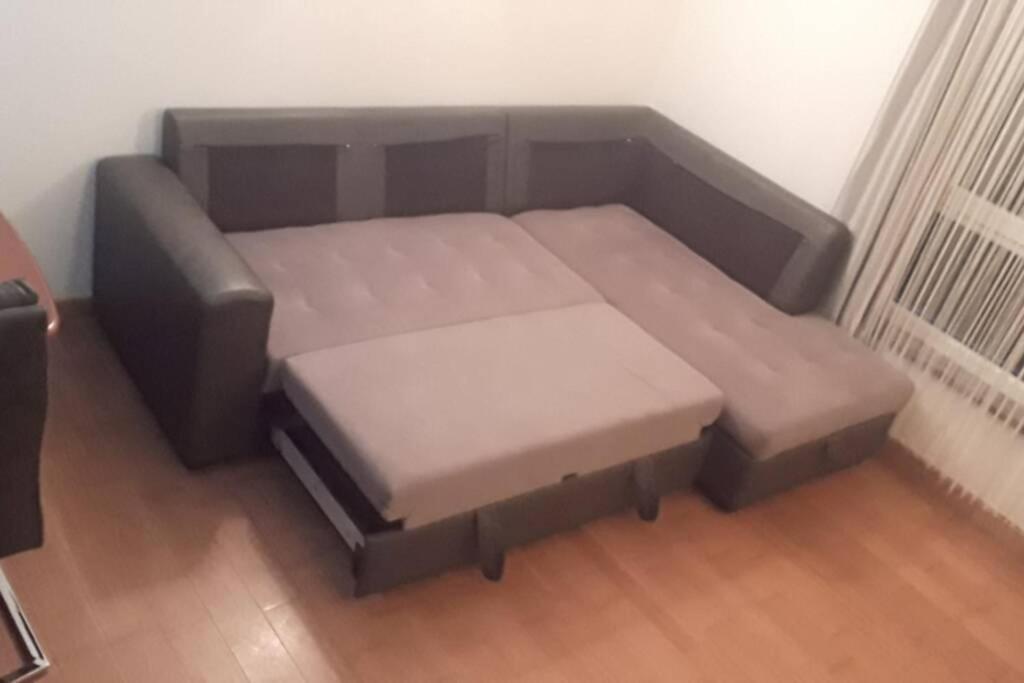 Apartman Franko - Uz Parking Pula Buitenkant foto