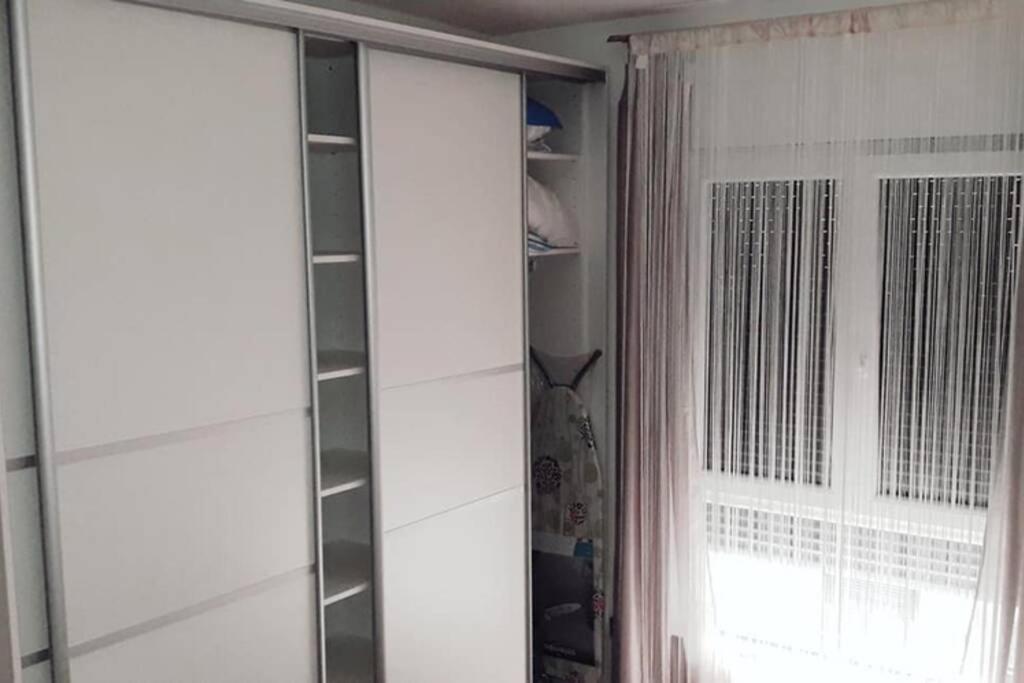 Apartman Franko - Uz Parking Pula Buitenkant foto